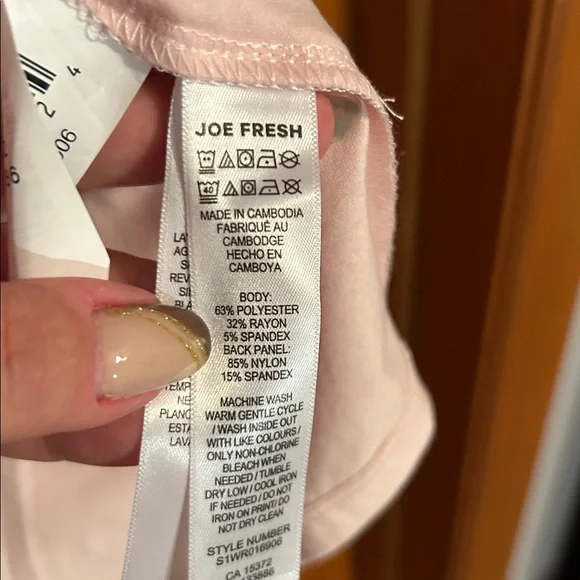 NWT Joe Fresh Women's Pink V-Neck Top size medium - Picture 5 of 10